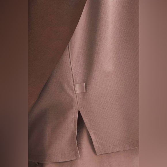LULULEMON ATHLETA Airing Easy Camp Collar Shirt Twilight Rose - Picture 7 of 7